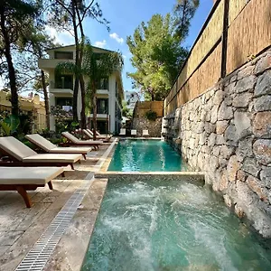 Esmahan Forest And Pool By Zehra Apartment Marmaris